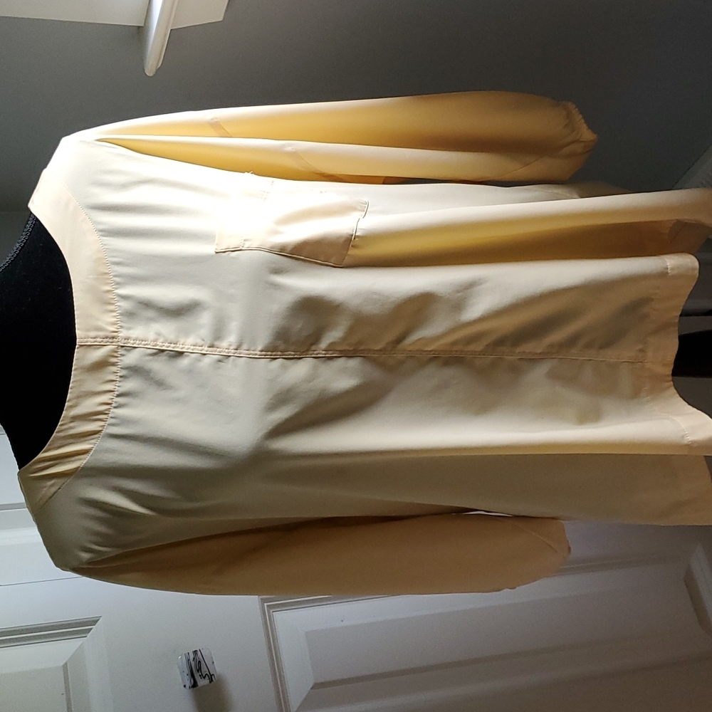 Chico's yellow pullover blouse with 3/4 sleeves. Chico's size 2 = large.